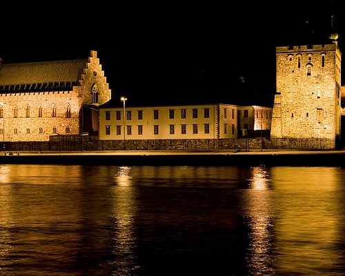 10 Extraordinary Castles in Norway to Explore