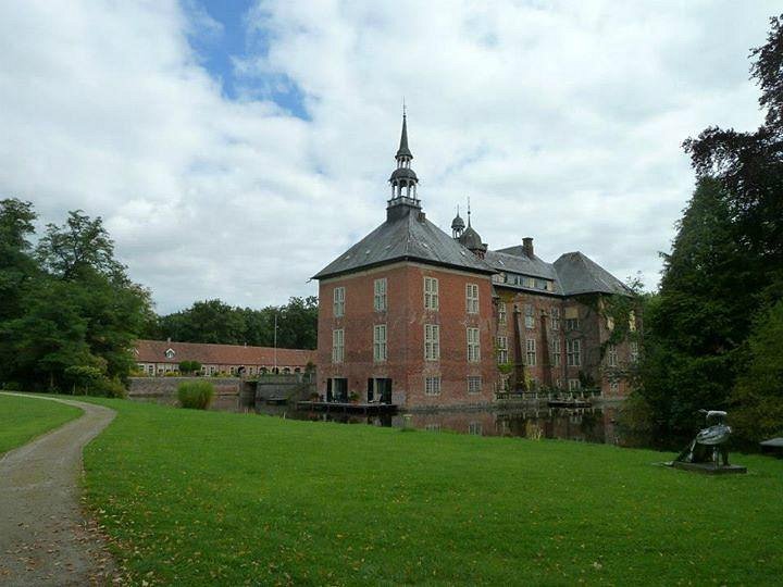 Schloss Goedens image