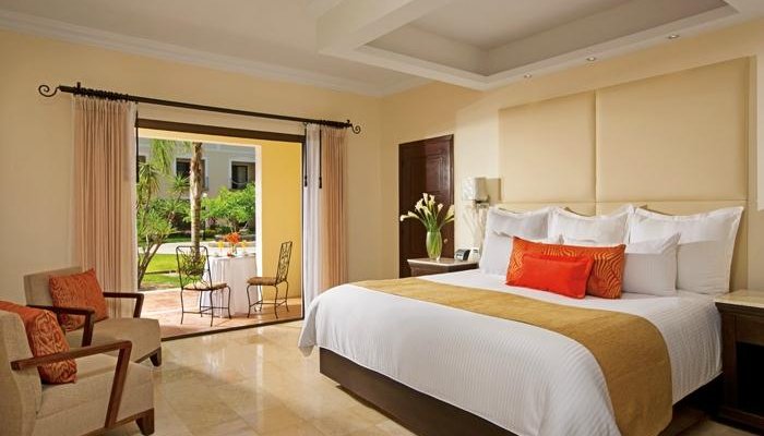 Deluxe garden view room