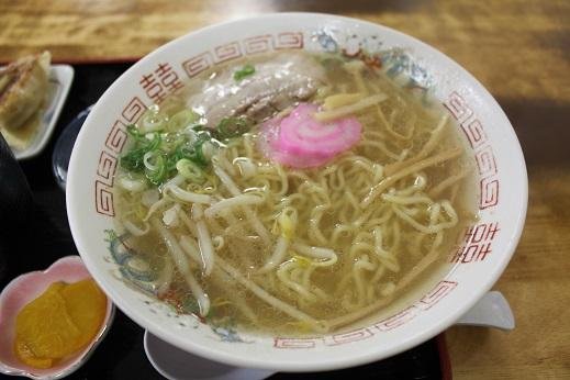 牛骨ラーメン