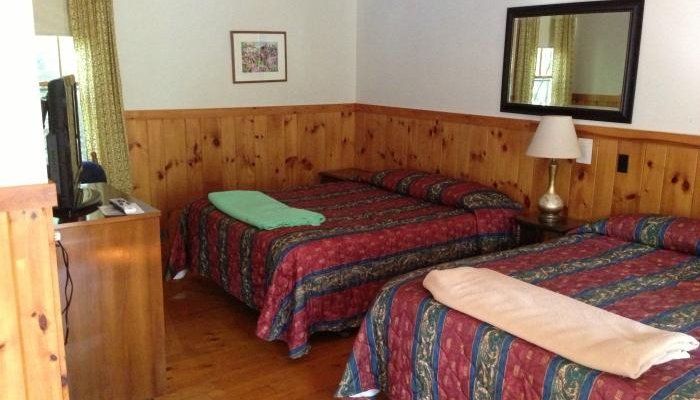 Cute cabin! Sleeping area