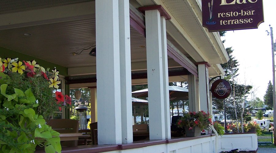 Pub du Lac, resto-bar Terrasse, Cabano