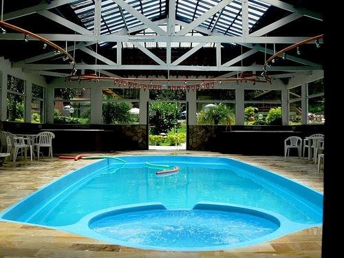 Piscina térmica-Pousada Suarez-Penedo-RJ!