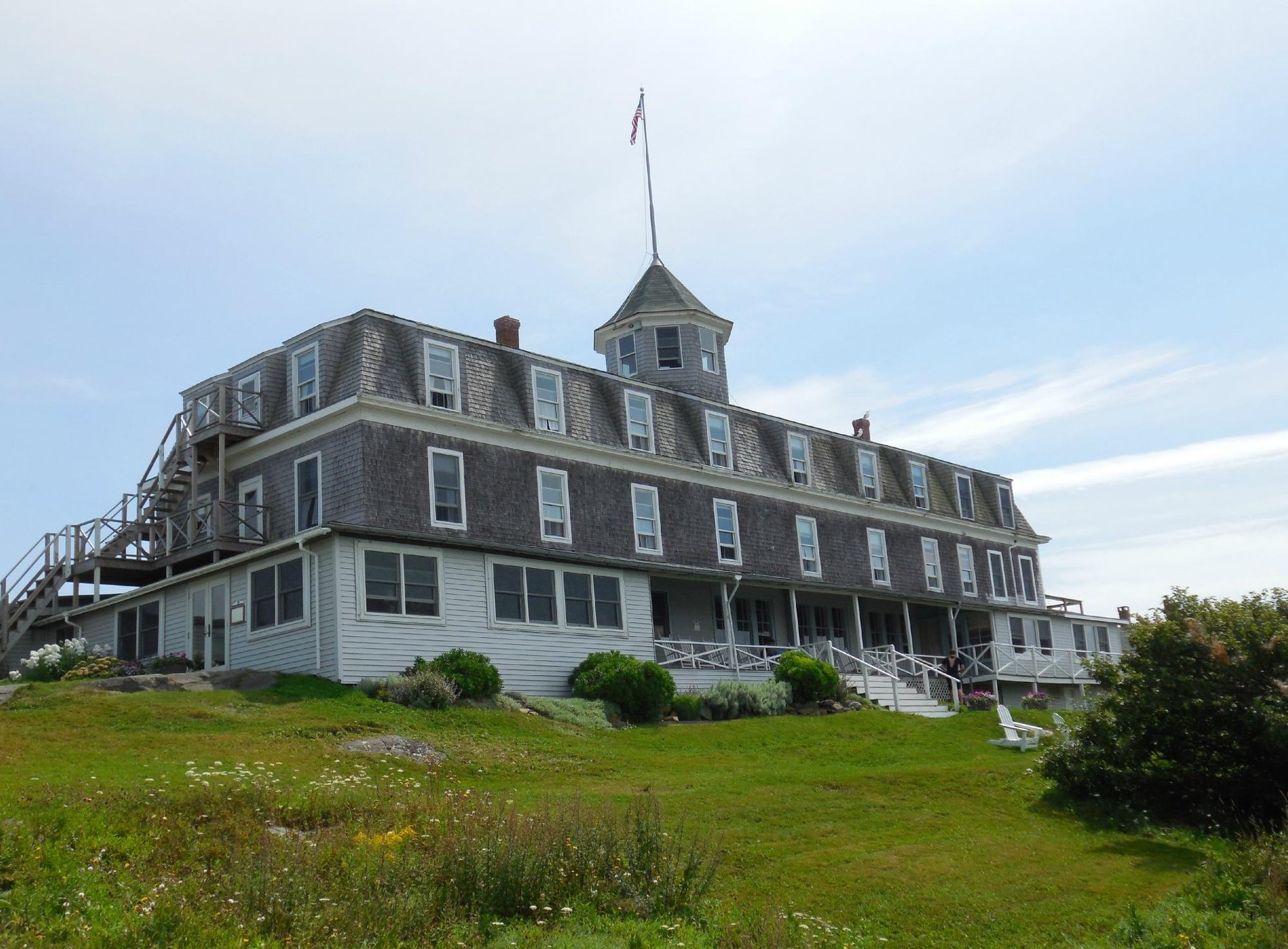 Island Inn by null