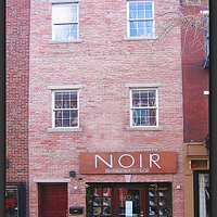 Noir front view