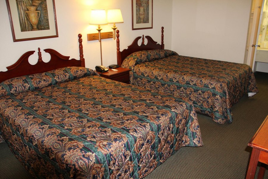 HOTEL ZEPHYRHILLS (AU$88): 2021 Prices & Reviews (FL) - Photos of Hotel