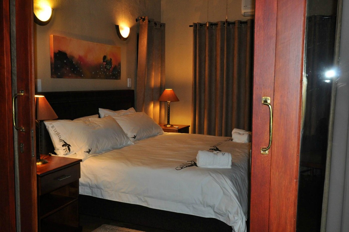 GeM Bateleur Lodge Rooms: Pictures & Reviews - Tripadvisor