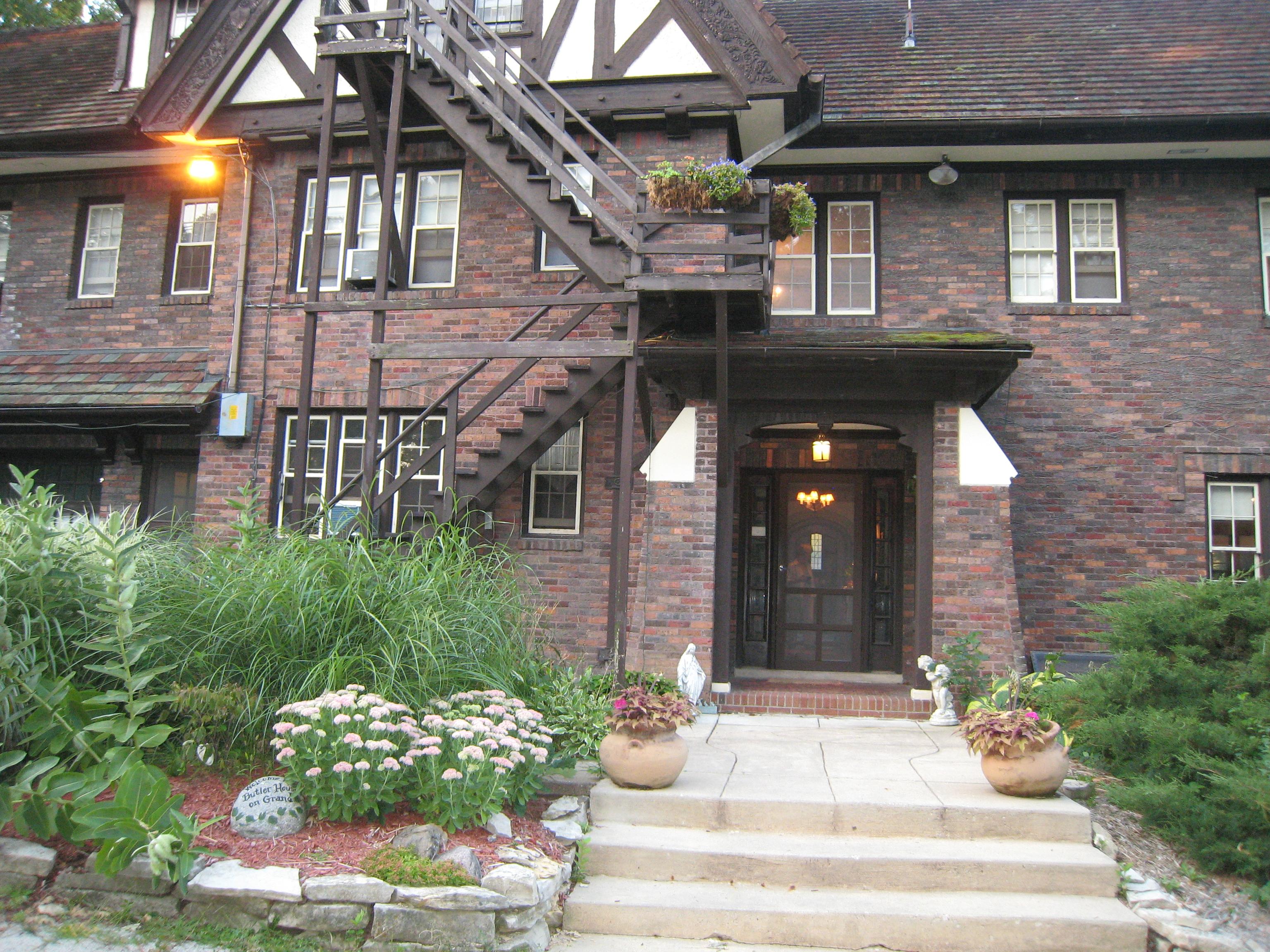 BUTLER HOUSE ON GRAND - Prices & B&B Reviews (Des Moines, Iowa ...