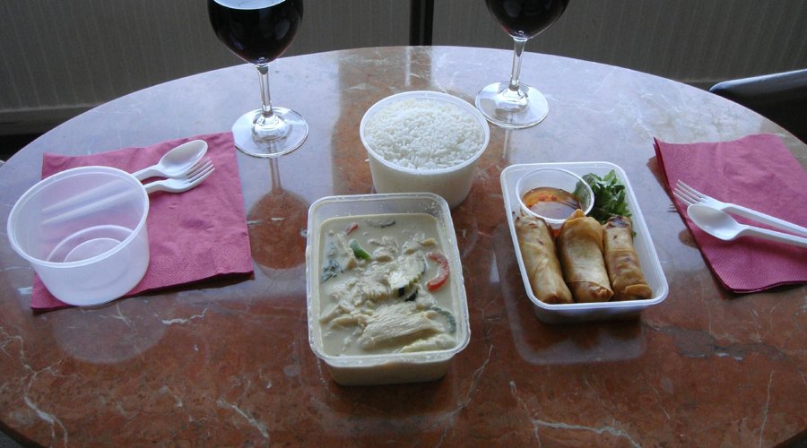 Bring your own wine and you are all set! Green Chicken curry and spring rolls