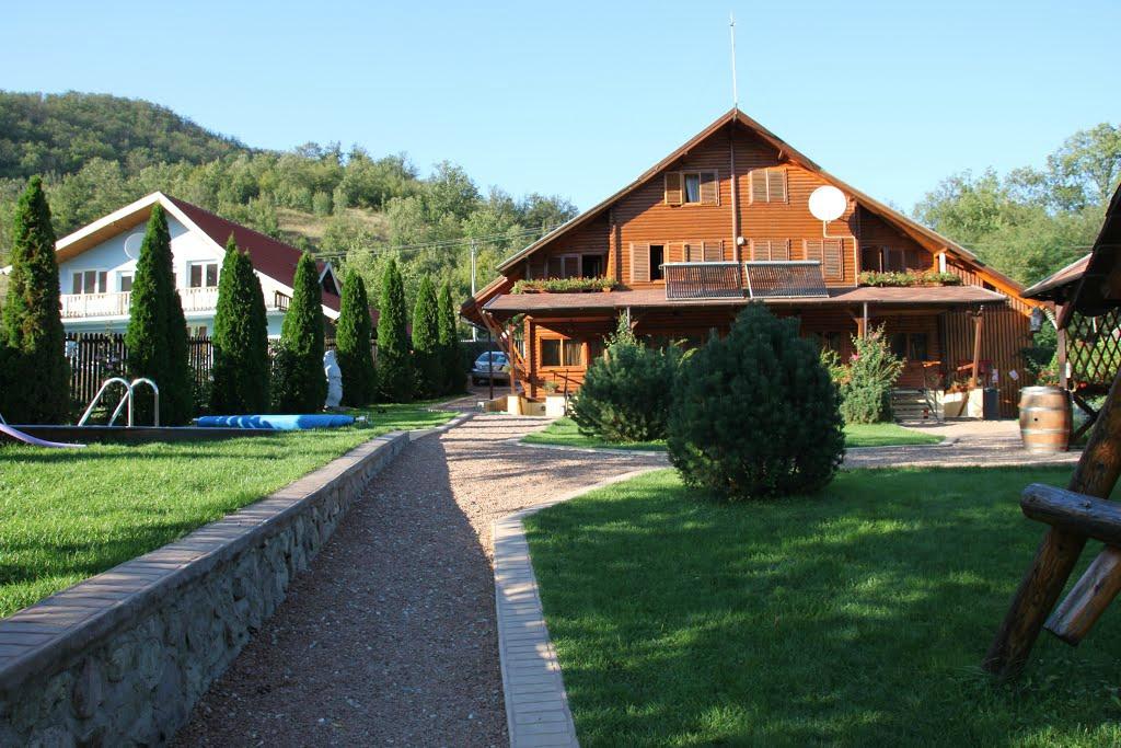 PENSIUNEA MRACONIA - Guest House Reviews (Orsova, Romania)