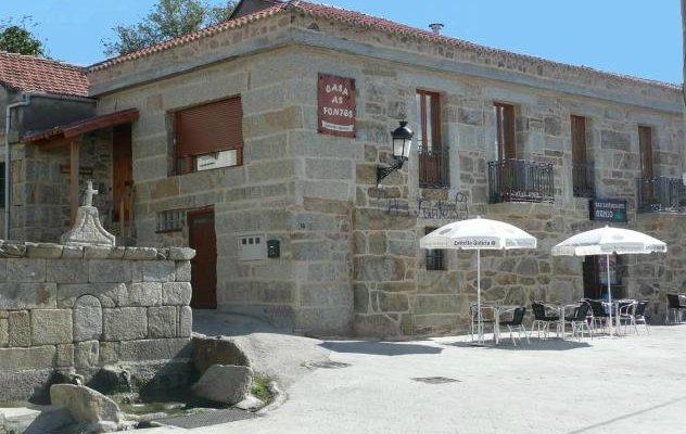 FACHADA CASA RURAL