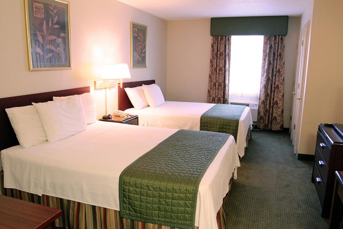 Ashton Inn &amp; Suites - Navy, hotel in Pensacola