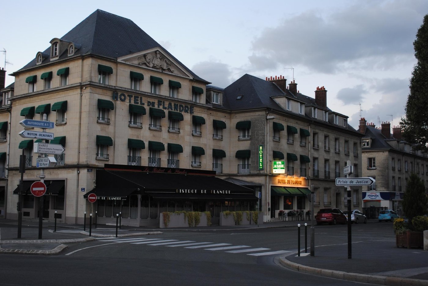 Hotel de Flandre - UPDATED Prices, Reviews & Photos