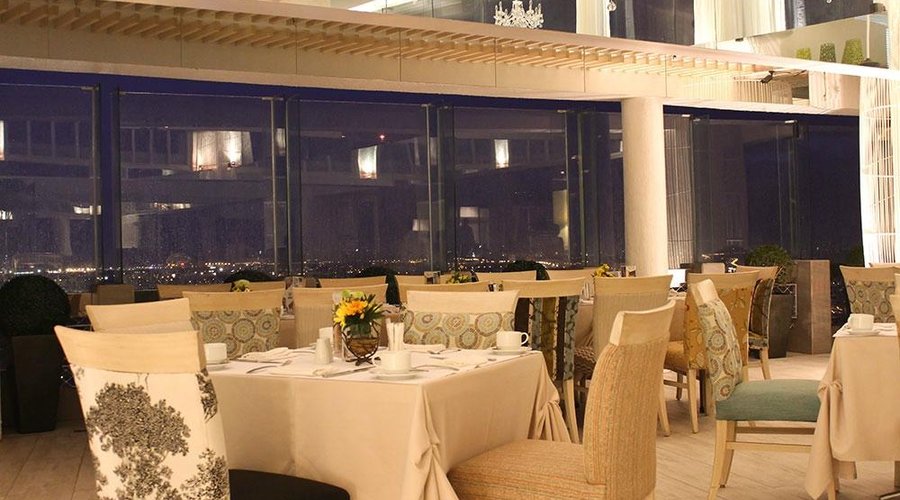 The Nest, Dining In the Sky