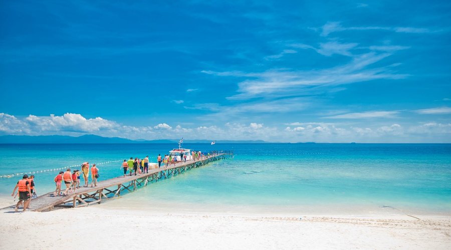 Depart to snorkeling trip