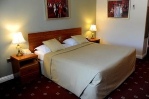Room & Suite