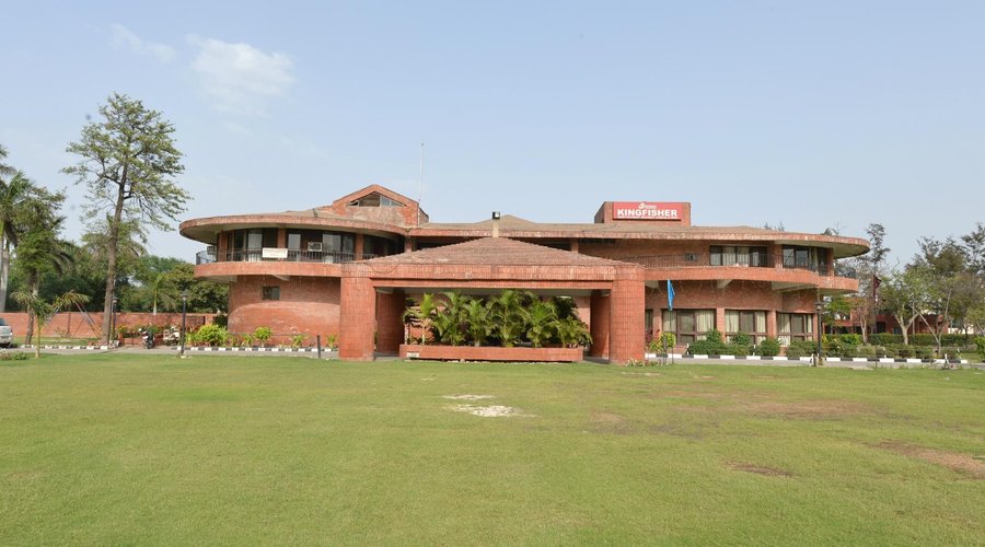 Frontview of Kingfisher Ambala