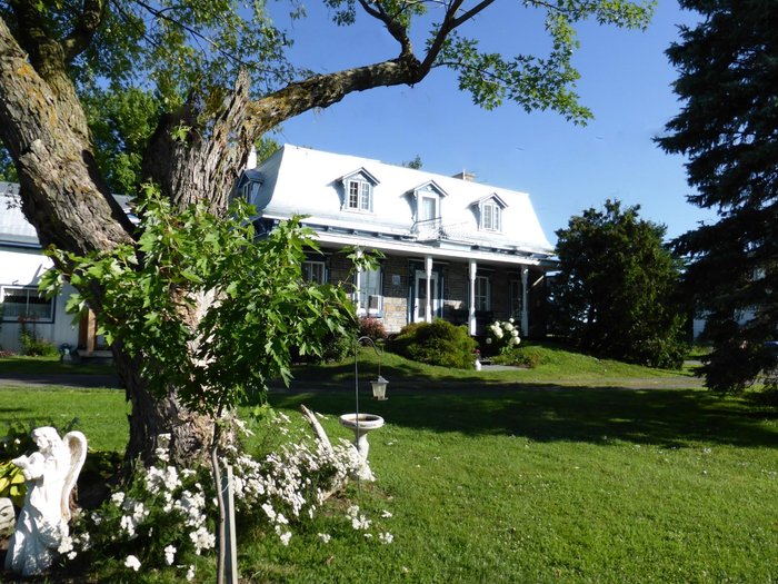 GITE LE PASSERIN INDIGO - Guest house Reviews (Joliette, Quebec)