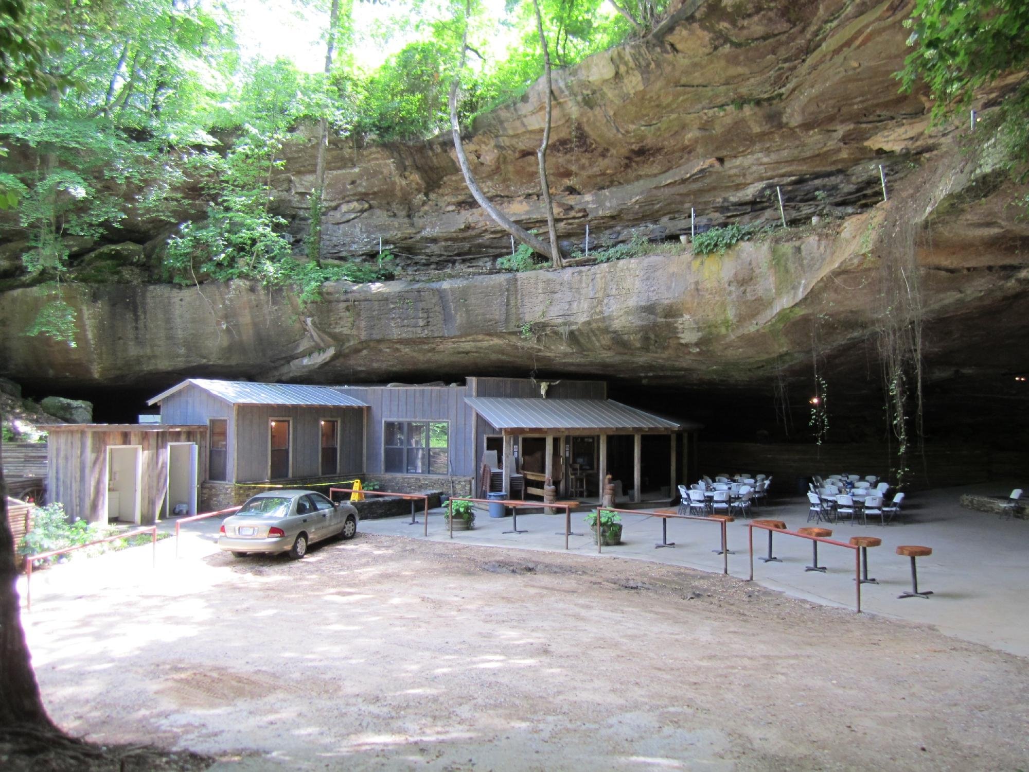 RATTLESNAKE SALOON, Tuscumbia - Restaurant Reviews, Photos & Phone ...