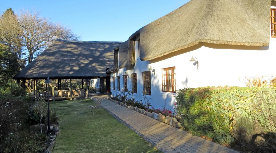 Front entrance to Arminel
