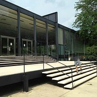 s.r. crown hall