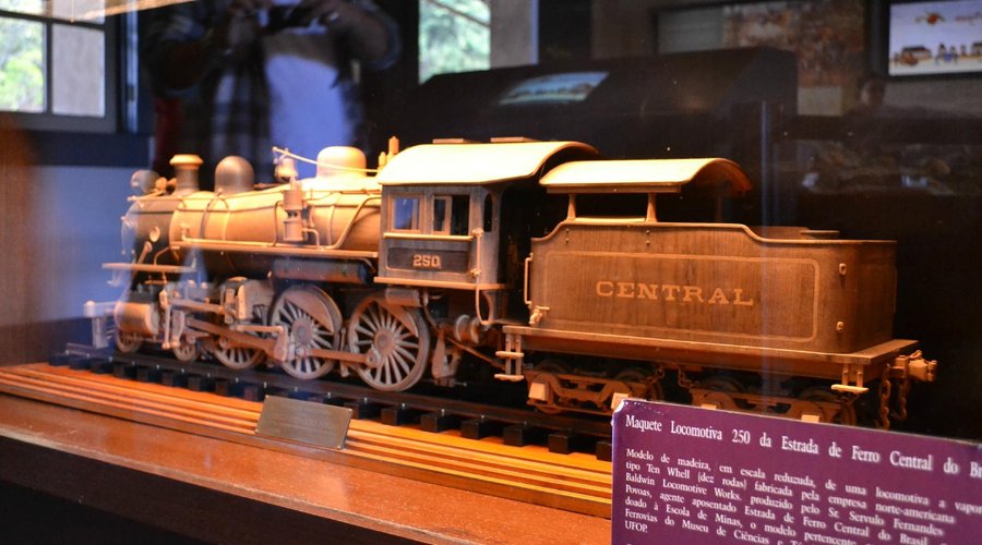 Miniatura da maria fumaça