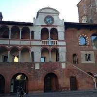 palazzo del broletto
