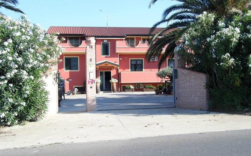 LE PALME BED AND BREAKFAST - B&B Reviews (Briatico, Italy) LE PALME BED AND BREAKFAST -  B&B Reviews (Briatico, Italy)
