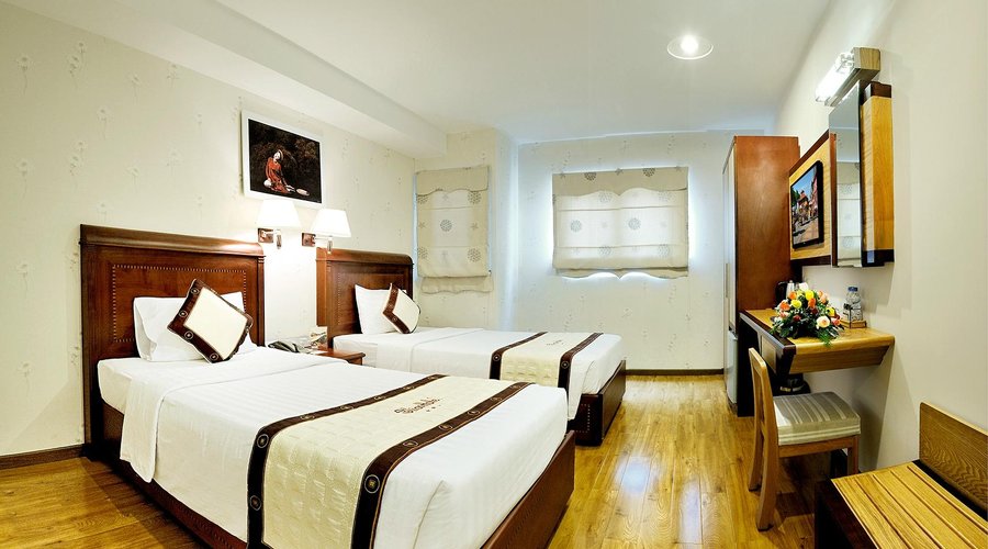 Superior Room - Ben Thanh Market View