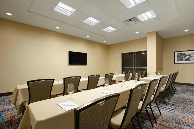 Hotel photo 6 of Embassy Suites by Hilton Knoxville West.