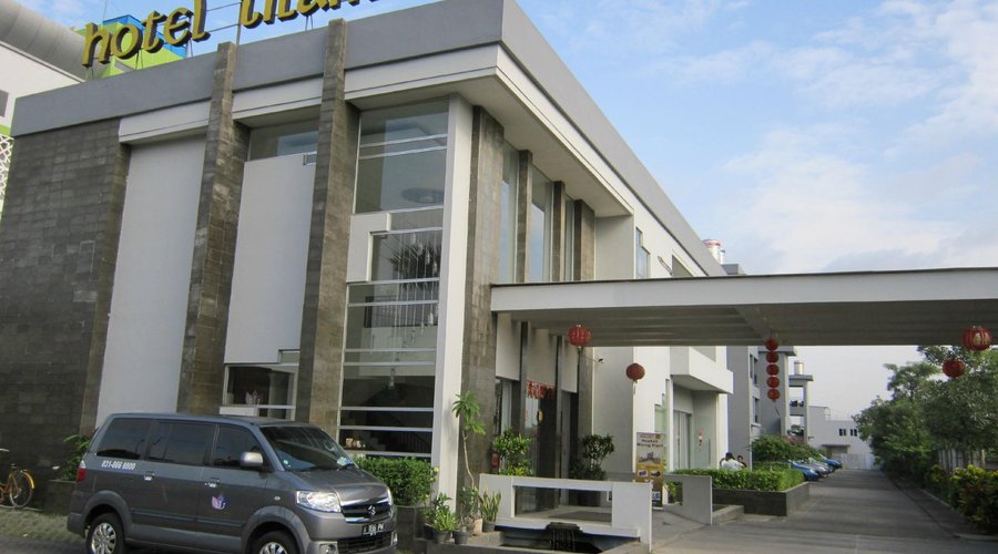 The Hotel suitable for any occasion, wedding and birthday are opened for the party.