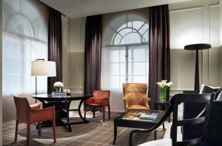 Grand Premier Suite - Living Room