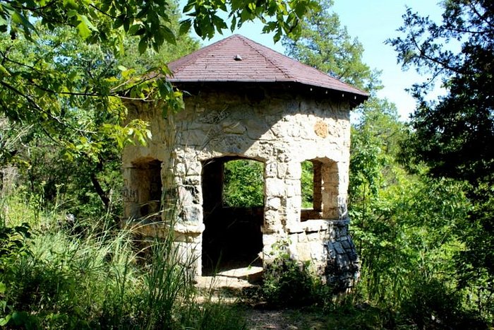 se permiten perros en los parques estatales de missouri stzte park campgrounds