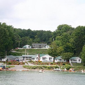 Welcome to the Lake View Motel - located on beautiful Otsego Lake!