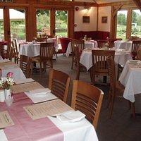 Dragonfly Cafe ready for dinner