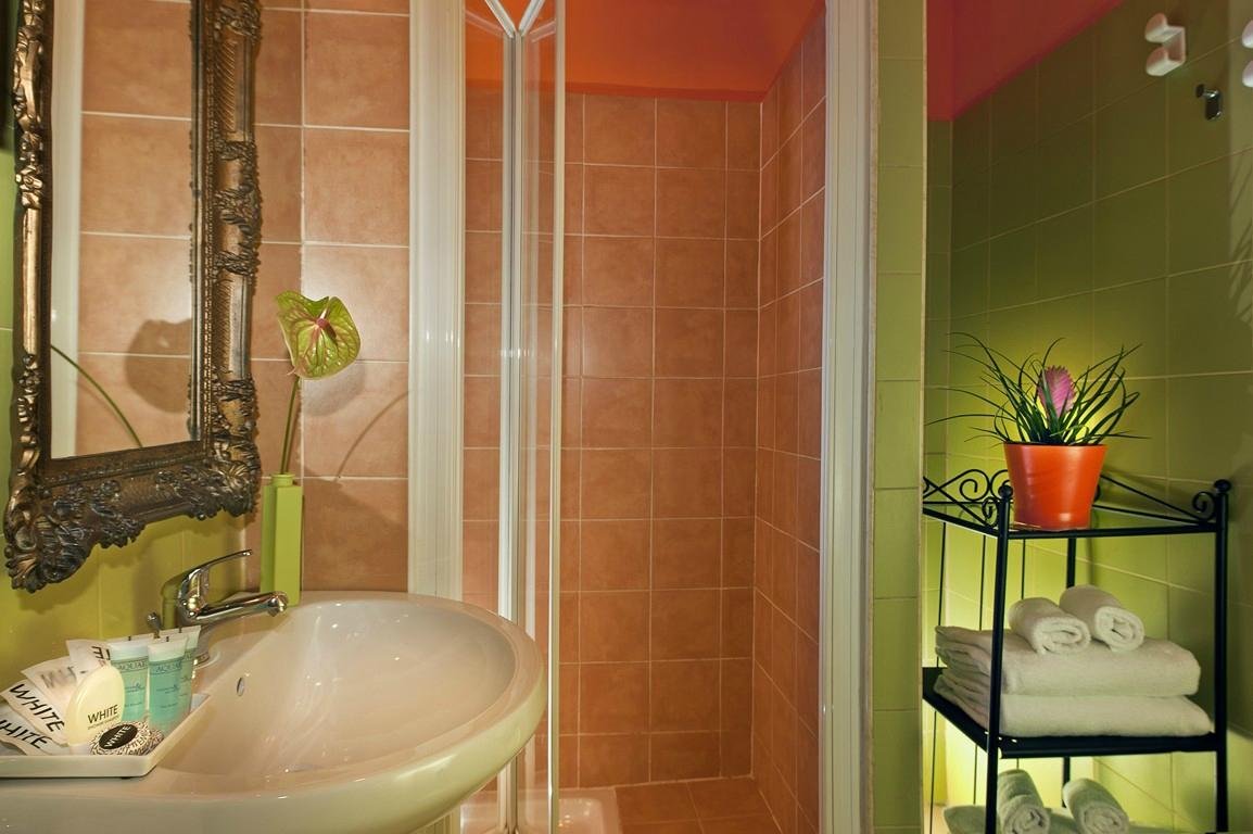 Hotel Colors by null