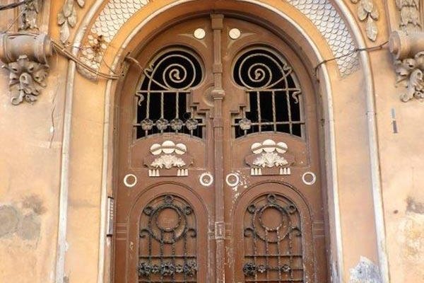Puerta Casa David J. Melul