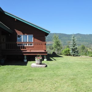Large yard for outdoor seating, eating or marrying