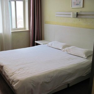 Nice bed