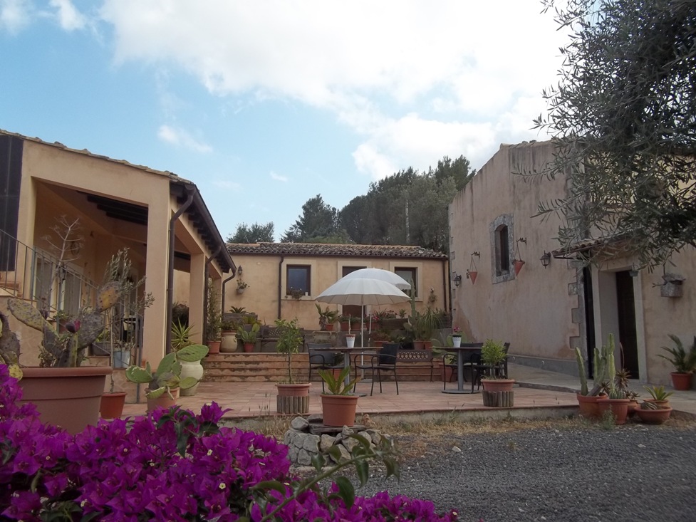 LE NUVOLE - B&B Reviews (Canicattini Bagni, Italy - Sicily)