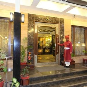 ENTRANCE AMANTRA