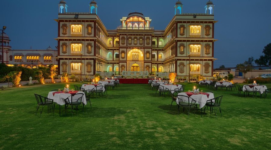 Garden restaurant