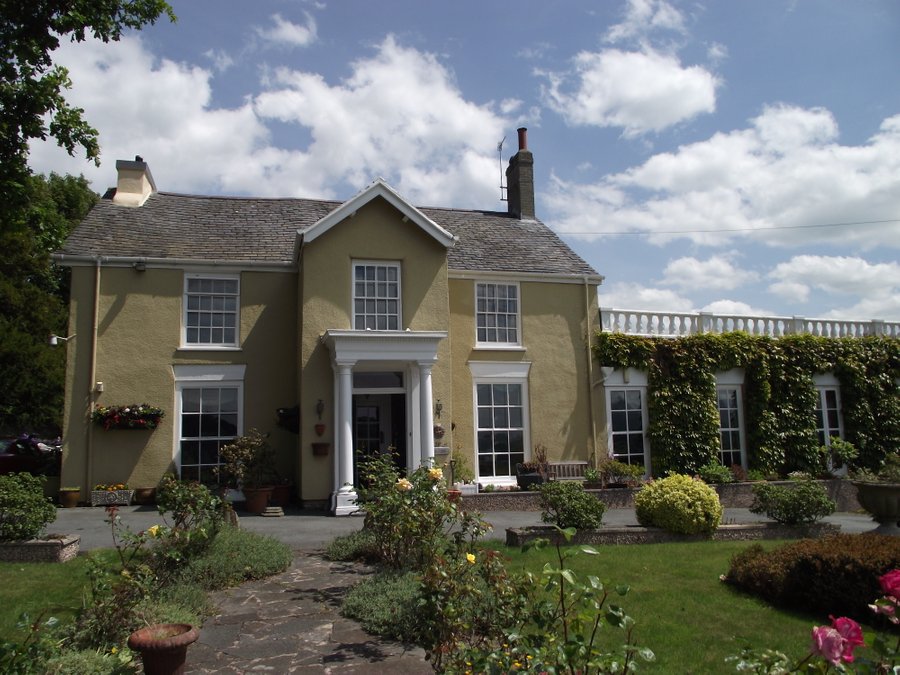 THE OLD RECTORY COUNTRY HOUSE Updated 2021 Prices, B&B Reviews, and Photos (Llansanffraid Glan