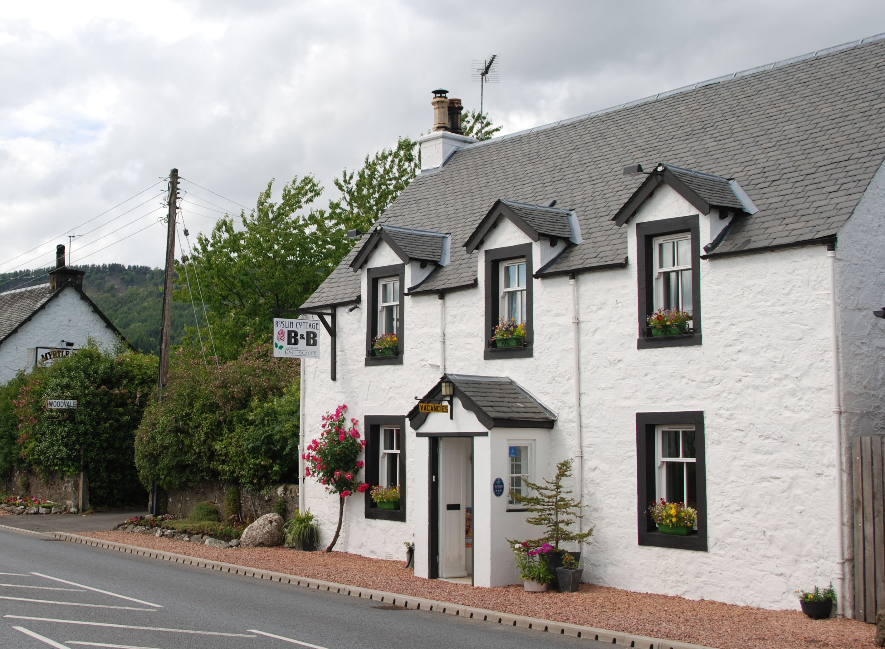 ROSLIN COTTAGE (Callander, Scotland) - B&B Reviews, Photos, Rate ...