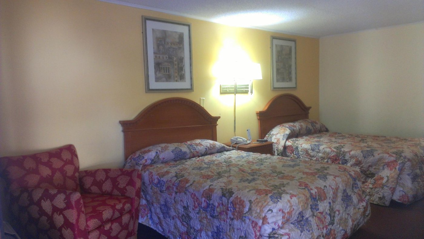 SUPERLODGE NEW CASTLE $56 ($̶6̶8̶) - Updated 2023 Prices & Hotel ...