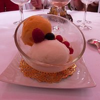 un dessert glaçé