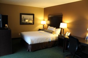 LA QUINTA INN & SUITES BY WYNDHAM TACOMA - SEATTLE $88 ($̶1̶6̶9̶) - Updated  2023 Prices & Hotel Reviews - WA