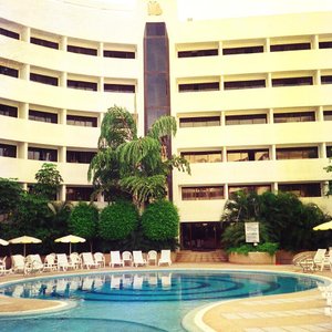 Marina Bay Hotel
