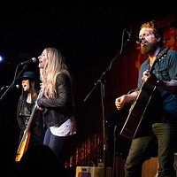 Holly Williams
