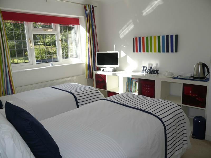 AT HOME BED & BREAKFAST - B&B Reviews (Maidstone, Kent)